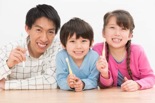 family_brushing